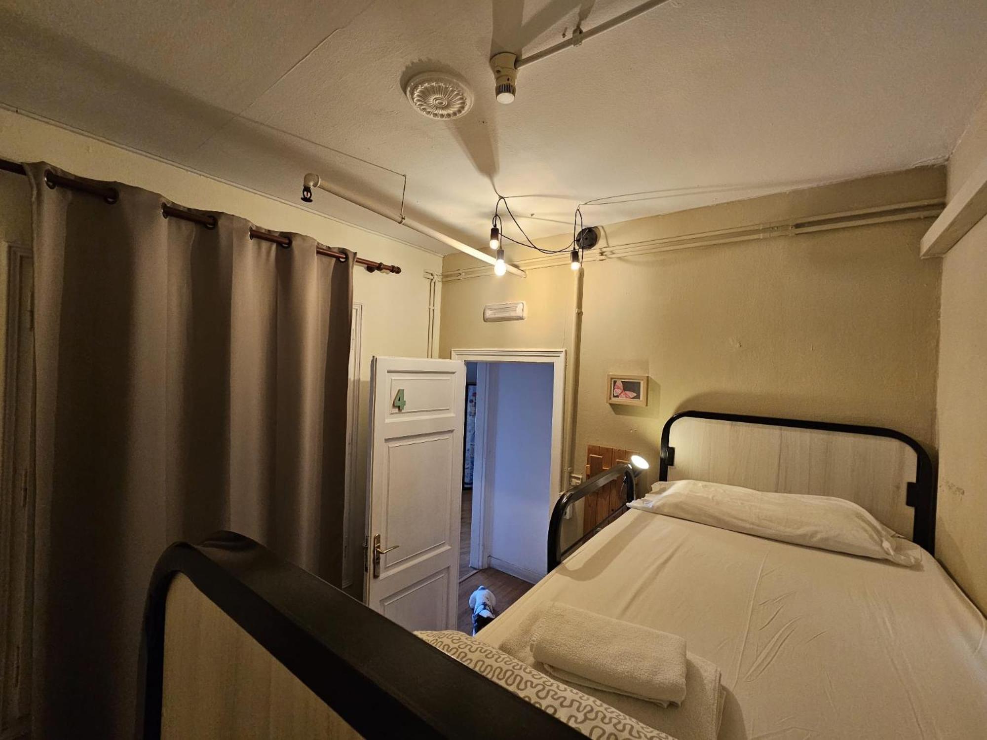 Wow Hostel Barcelona Ngoại thất bức ảnh