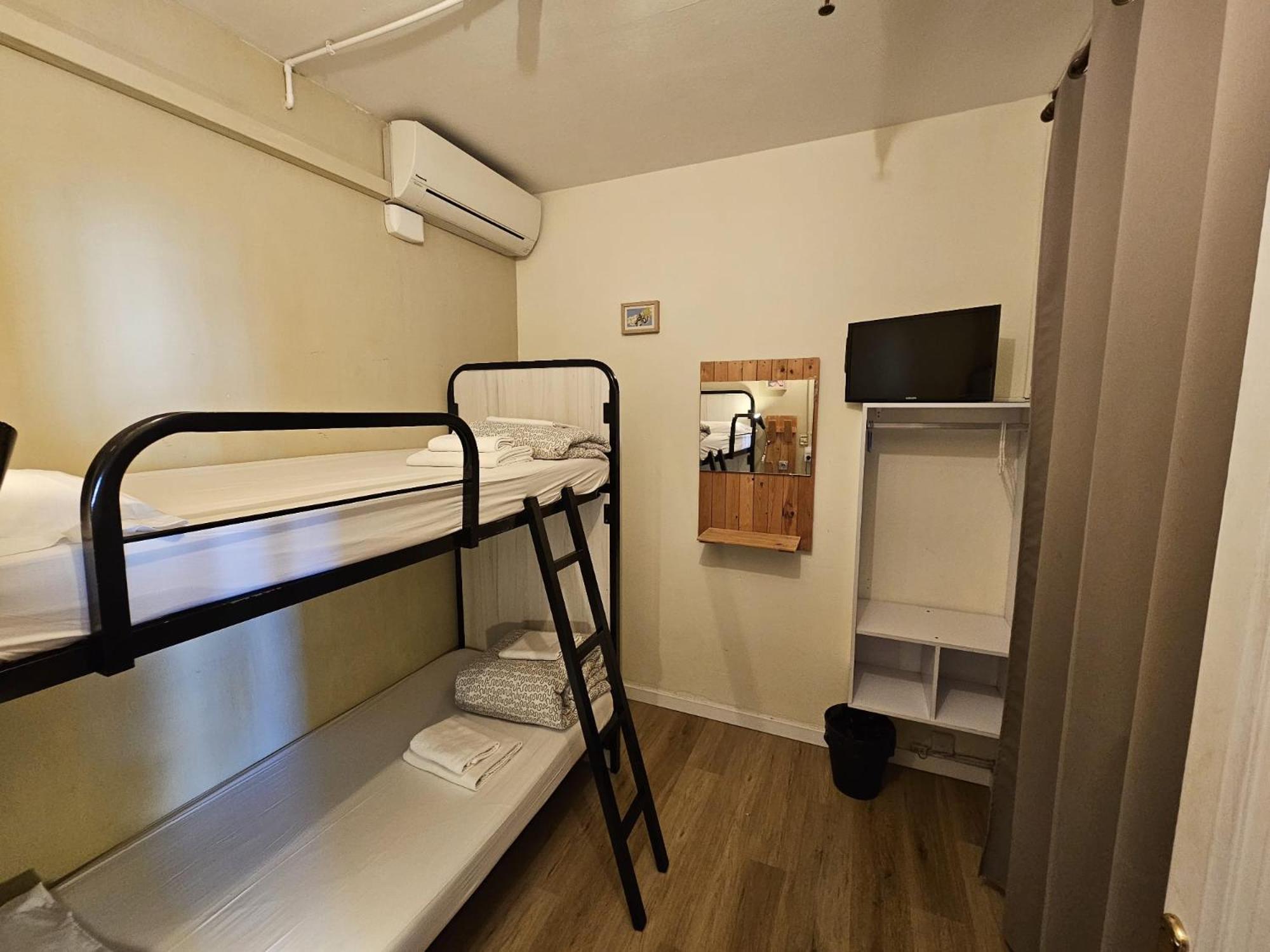 Wow Hostel Barcelona Ngoại thất bức ảnh